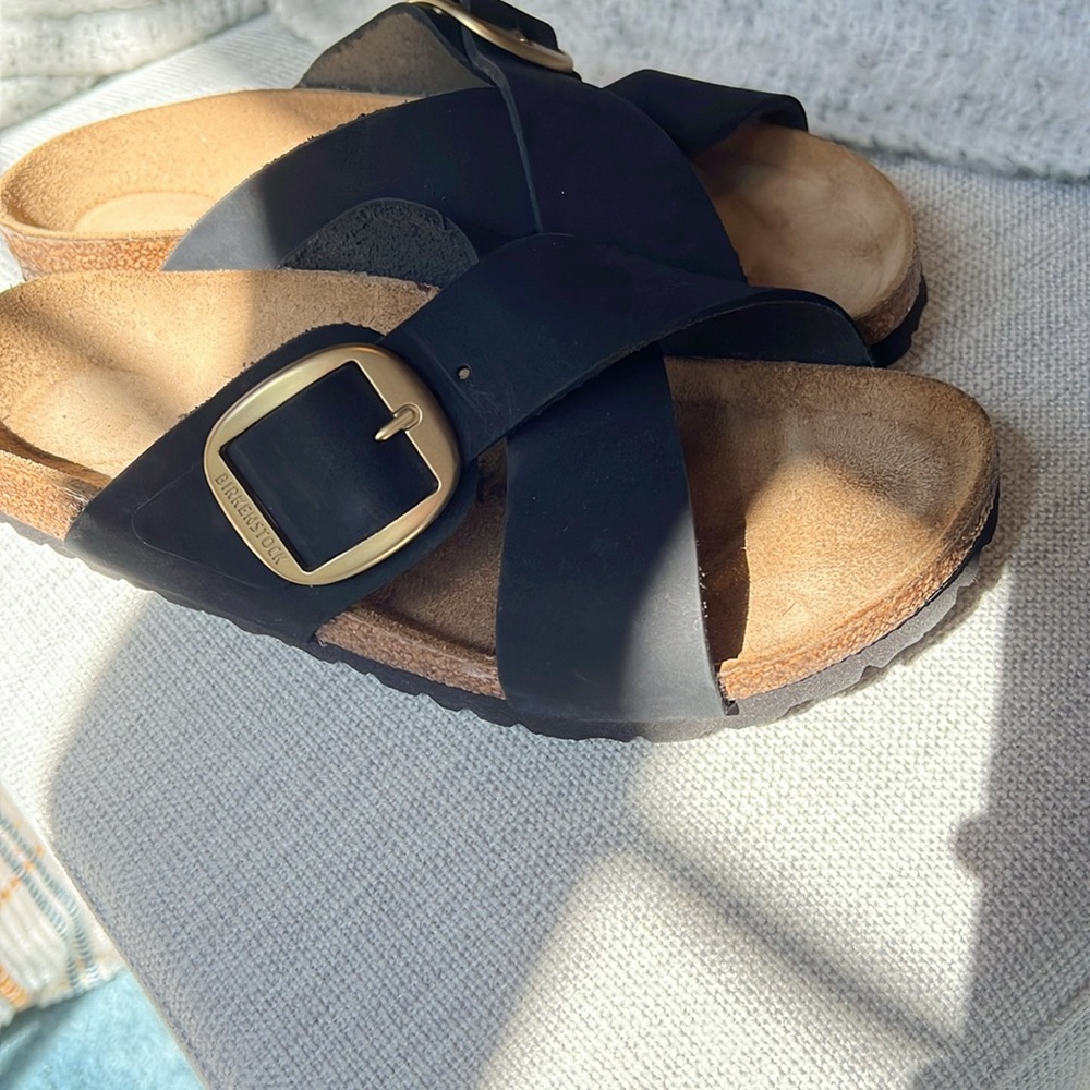 Black Birkenstocks- like new